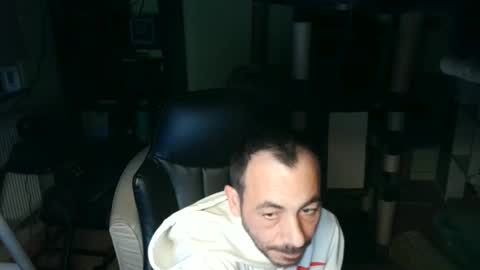 Snapshot of nadine0815 chatting on 02.11.25 Mario online show from 02.11.25