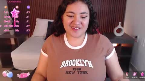 Nadine online show from 12.02.24