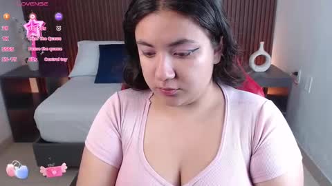 Nadine online show from 12.03.24