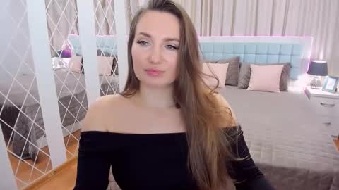 NadinGracefull online show from 11.29.25