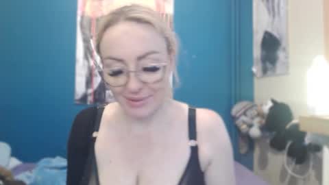 nadinnnea online show from 01.13.26