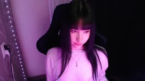 Snapshot of naemiblush chatting on 12.22.25 Naemi online show from 12.22.25