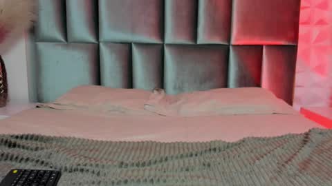 Snapshot of naeniademon_ chatting on 02.07.26 Naenia online show from 02.07.26