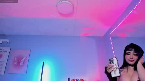 Snapshot of naeniademon_ chatting on 02.28.26 Naenia online show from 02.28.26