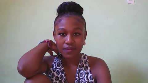 nah296652 online show from 04.01.26