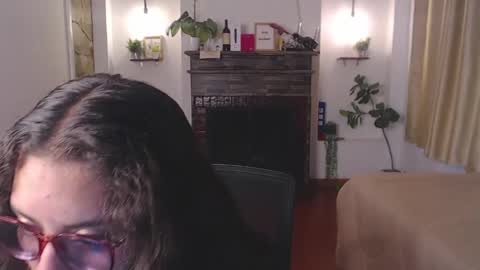 Im Nahala online show from 04.08.26