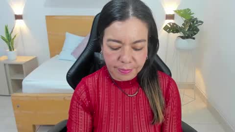 Snapshot of nahia_13 chatting on 02.08.25 N A H I A online show from 02.08.25