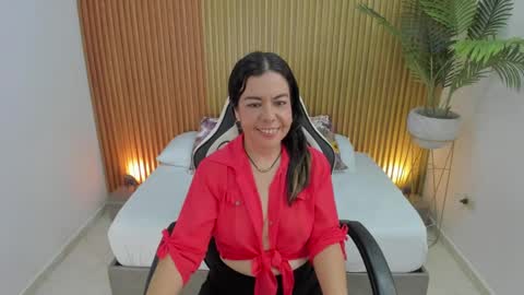 Snapshot of nahia_13 chatting on 03.06.25 N A H I A online show from 03.06.25