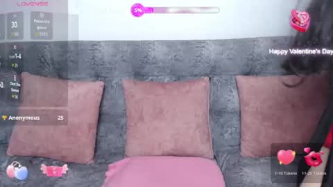 Snapshot of nahia_walker chatting on 09.21.25 Nahia online show from 09.21.25