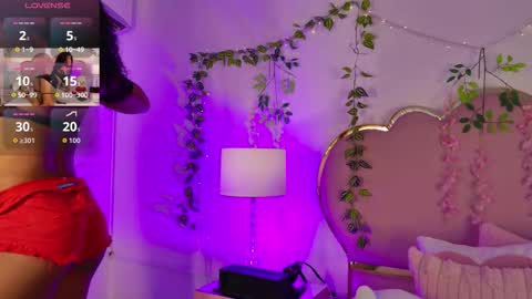 Snapshot of nahiarareina chatting on 03.17.26 NahiaraReina online show from 03.17.26