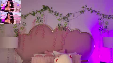 Snapshot of nahiarareina chatting on 03.26.26 NahiaraReina online show from 03.26.26