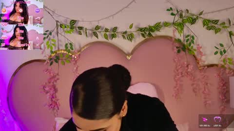Snapshot of nahiarareina chatting on 04.11.26 NahiaraReina online show from 04.11.26