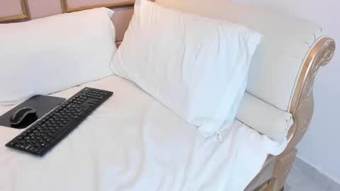 Nahimi online show from 11.20.25