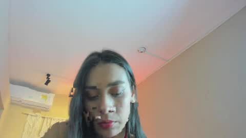 Snapshot of nahimithompson chatting on 04.17.26 Nahimi online show from 04.17.26