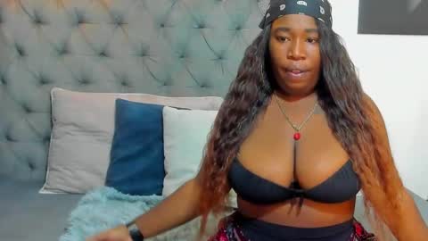 Snapshot of nahirobyy_ebonyy chatting on 04.01.26 nahirobyy ebonyy online show from 04.01.26