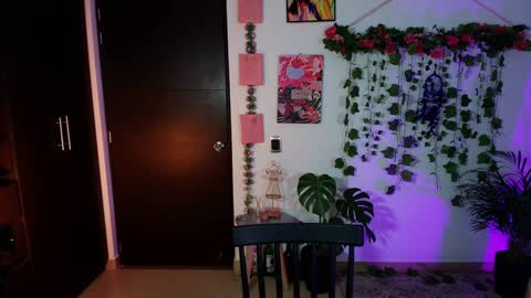 Snapshot of naho_4269 chatting on 02.01.25 Naho  Sigueme en mis Redes Sociales Follow me on my social networks online show from 02.01.25