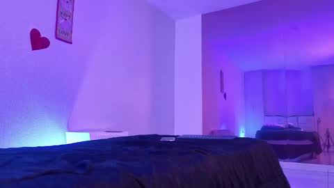 Snapshot of nahomi_blaze56eup chatting on 05.15.26 valeria online show from 05.15.26