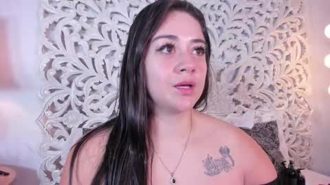 Nahomi  online show from 02.14.26