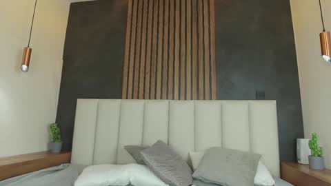 Snapshot of nahomicampbell_ chatting on 02.09.25 VICTORIA online show from 02.09.25