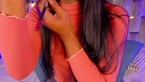 Snapshot of nahomicampbell_ chatting on 10.10.25 VICTORIA online show from 10.10.25