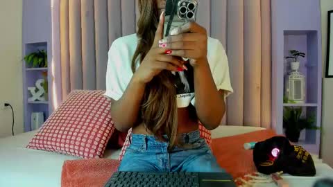  VICTORIA  online show from 02.16.26