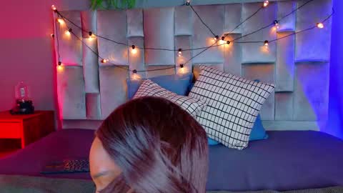  VICTORIA  online show from 02.27.26