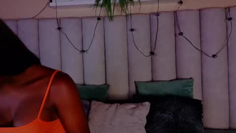 Snapshot of nahomicampbell_ chatting on 05.07.26 VICTORIA online show from 05.07.26