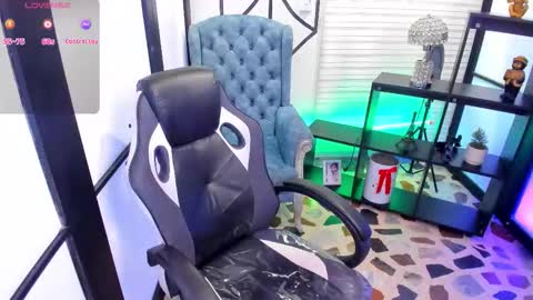 Nahomi online show from 11.21.25