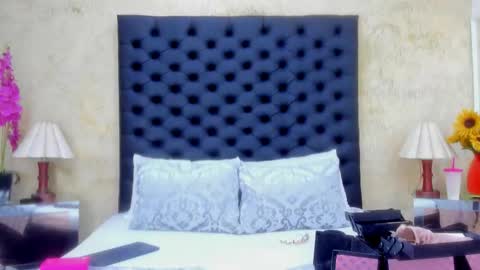 Nahomi  online show from 02.18.26