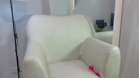 nahommybell online show from 03.31.26