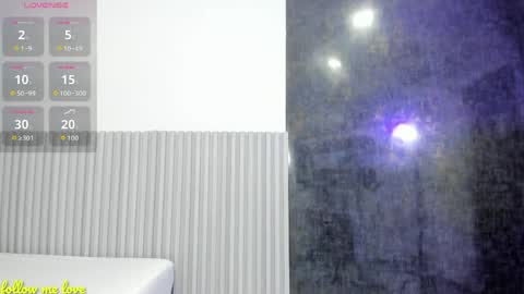 Snapshot of nahomy_park chatting on 05.22.26 nahomy_park online show from 05.22.26