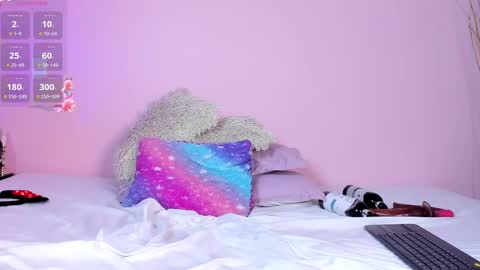 Nahomys online show from 02.22.25