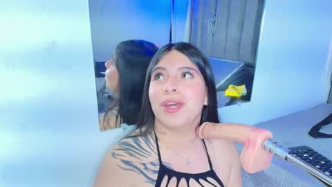 Naia x online show from 12.04.25