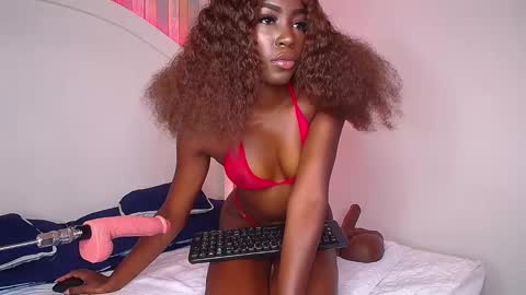 Naia online show from 03.08.25