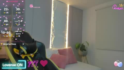 Snapshot of naiara30_ chatting on 05.29.26 N A I A R A online show from 05.29.26