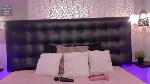 naiaramasson_ online show from 04.06.26