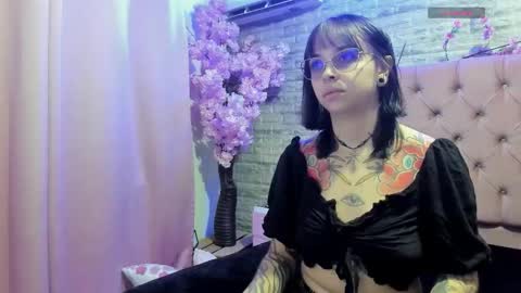 Snapshot of naiawhisper chatting on 03.01.26 naiawhisper online show from 03.01.26