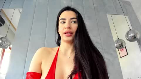 Snapshot of naila18 chatting on 02.23.25 Naila online show from 02.23.25