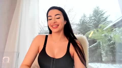 Snapshot of naila18 chatting on 02.11.26 Naila online show from 02.11.26