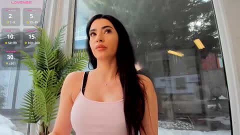 Snapshot of naila18 chatting on 02.25.26 Naila online show from 02.25.26