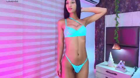 Snapshot of nailuj66 chatting on 12.14.24 Lia online show from 12.14.24
