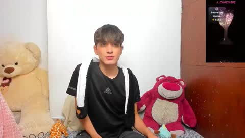 Snapshot of naim_theking chatting on 02.12.26 N A I M T H E K I N G online show from 02.12.26