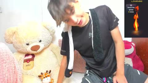 Snapshot of naim_theking chatting on 02.16.26 N A I M T H E K I N G online show from 02.16.26