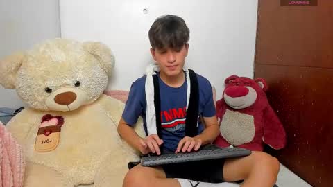 Snapshot of naim_theking chatting on 02.17.26 N A I M T H E K I N G online show from 02.17.26