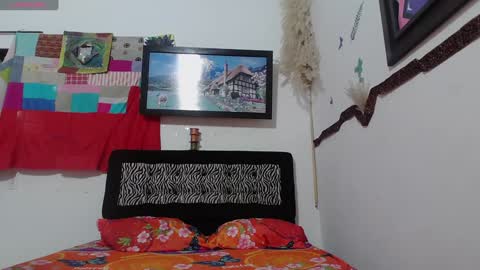 naisha01-nandiny16 online show from 12.04.24