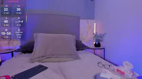 Naisha Ford online show from 09.13.25