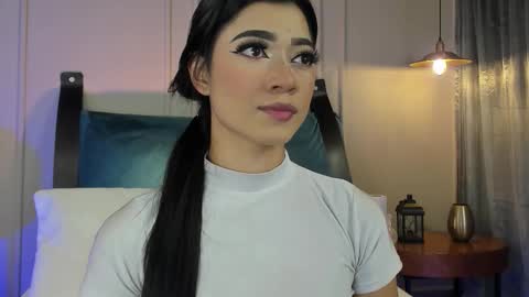 Naisha Ford online show from 10.25.25