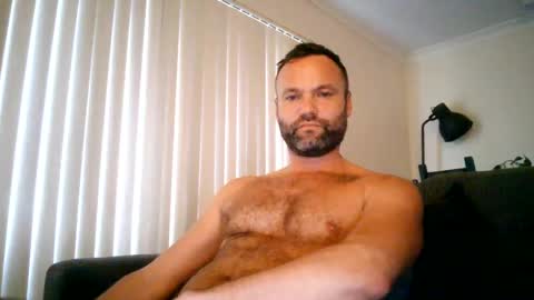 naked_dude25 online show from 02.14.25