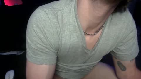 Snapshot of nakedboi420 chatting on 09.19.25 mid-west guy living on the east coast trying to figure out where to go next online show from 09.19.25