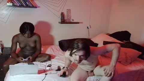 Snapshot of nakedboi420 chatting on 08.01.26 mid-west guy living on the east coast trying to figure out where to go next online show from 08.01.26